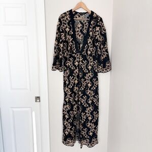 BOSTON PROPER black lace swim cover up sz. M